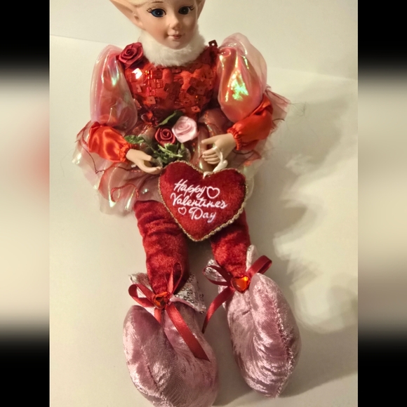 Cynthia Rowley Valentine's Day Elf - Picture 4 of 6
